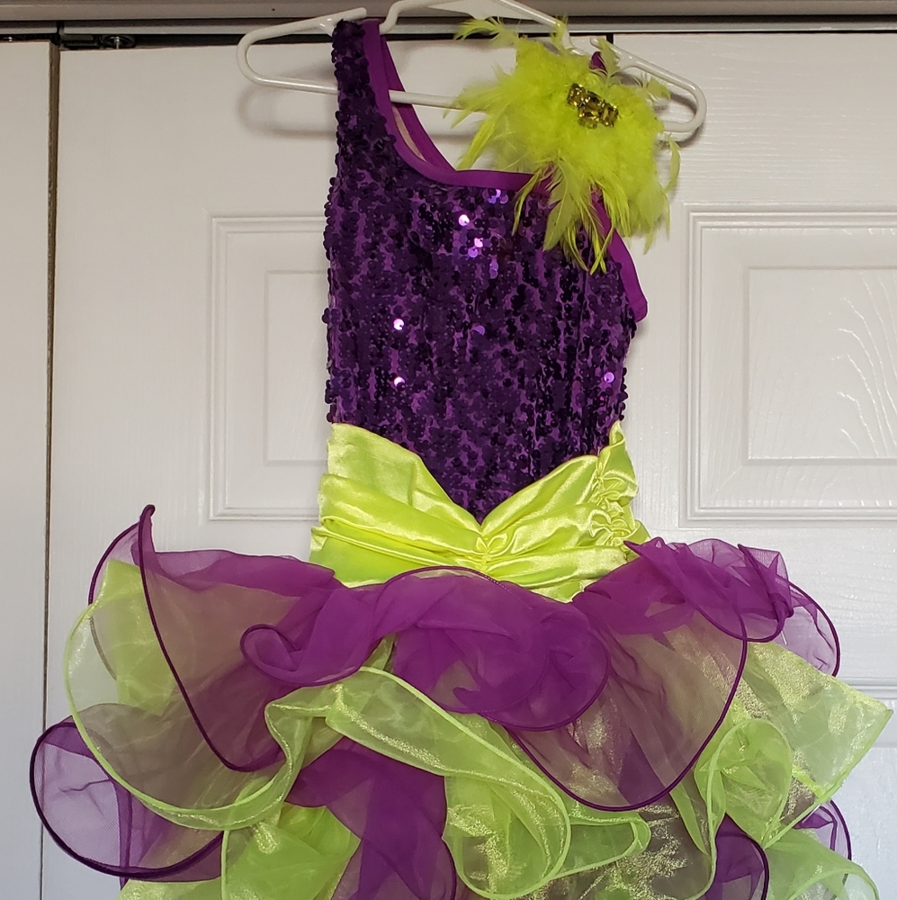 Weissman tap costume with hairpiece